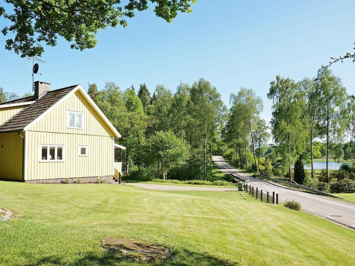 6 Person Holiday Home In Ullared Eksteriør bilde
